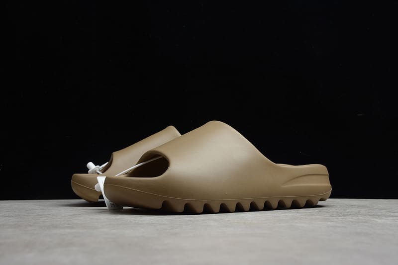 Adidas Yeezy Slide Earth Brown - HYPER LIST