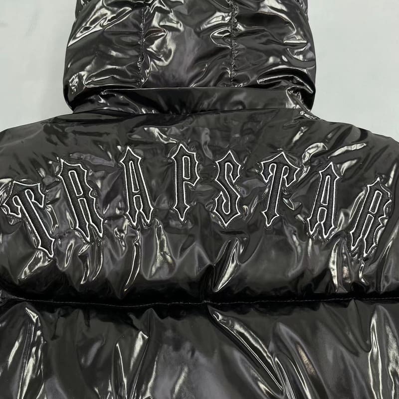 Jaqueta Trapstar Shiny Irongate Detachable Hooded Puffer - HYPER LIST