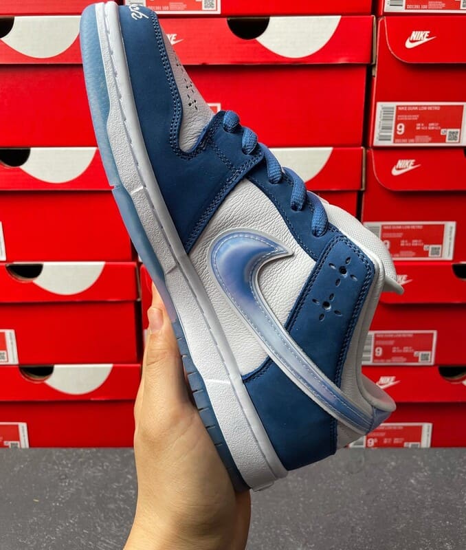Nike Dunk Low Born x Raised - HYPER LIST