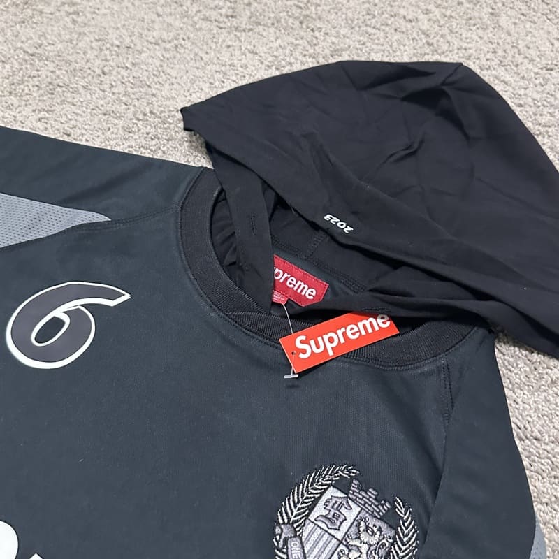 Conjunto Supreme Hooded Soccer Preto - HYPER LIST