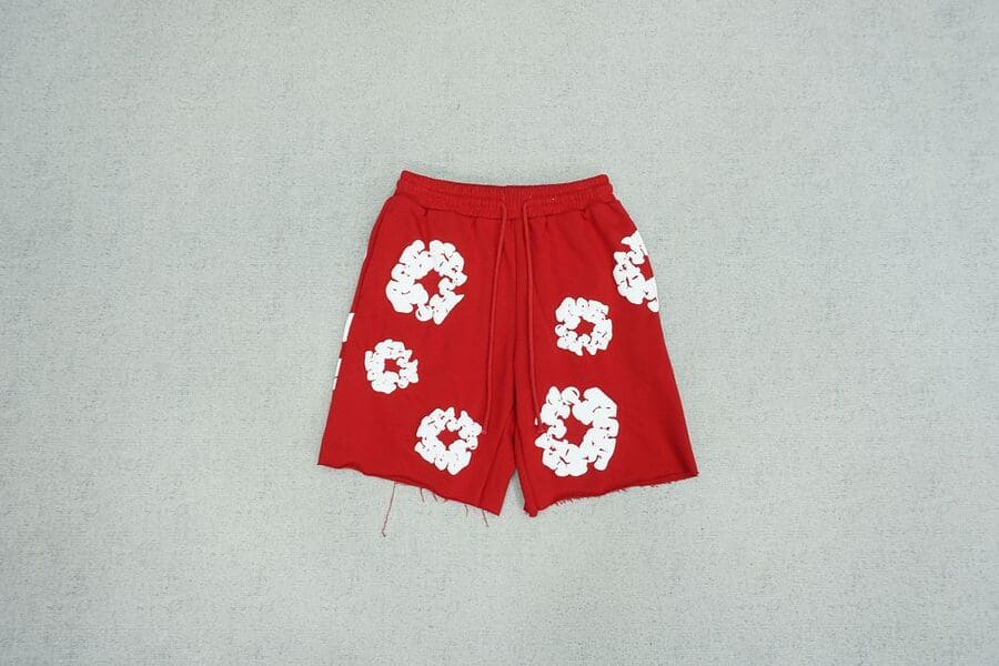 Short en jean déchiré The Cotton Wreath Rouge