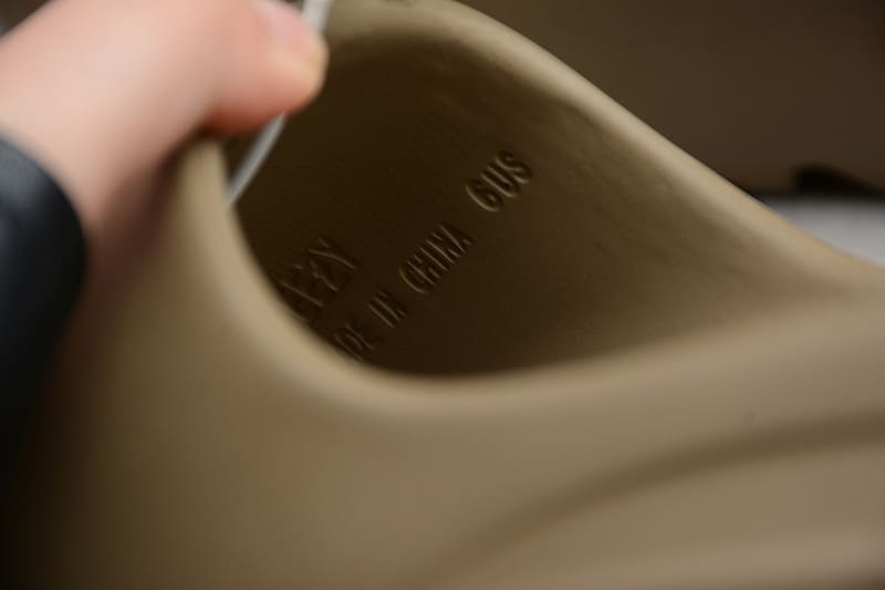 Adidas Yeezy Slide Earth Brown - HYPER LIST