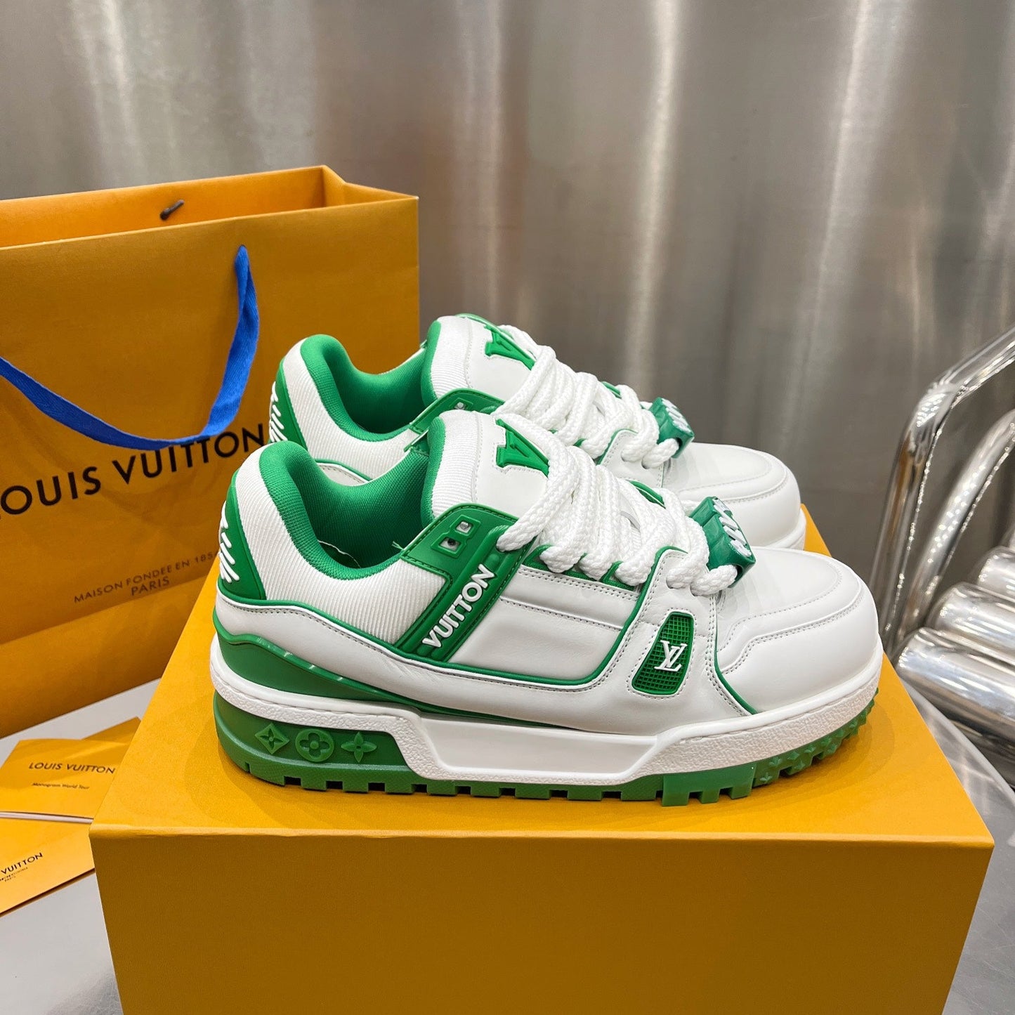 Louis Vuitton Trainner Green - HYPER LIST