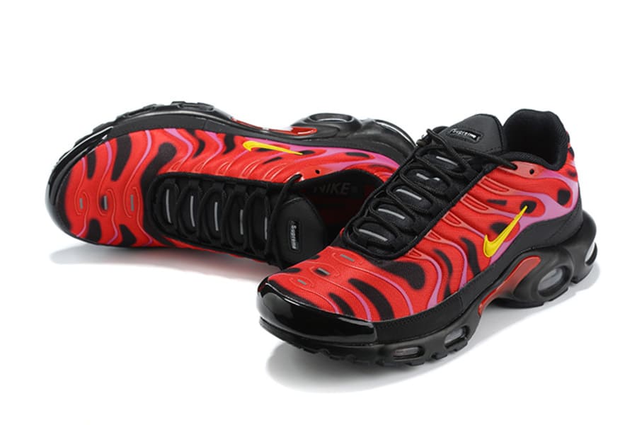 Air Max Plus TN x Supreme University Red - HYPER LIST