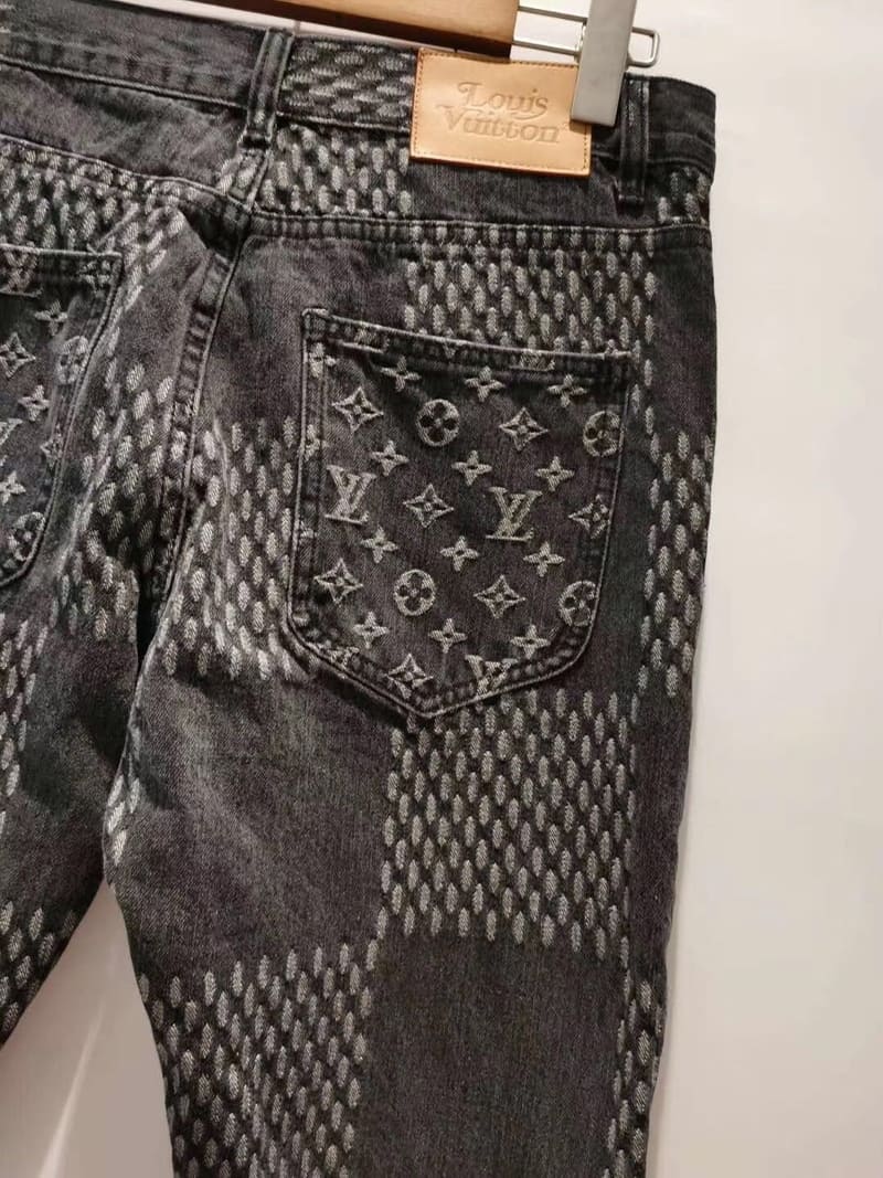 Calça Louis Vuitton x Nigo Giant Damier Waves MNGM - HYPER LIST