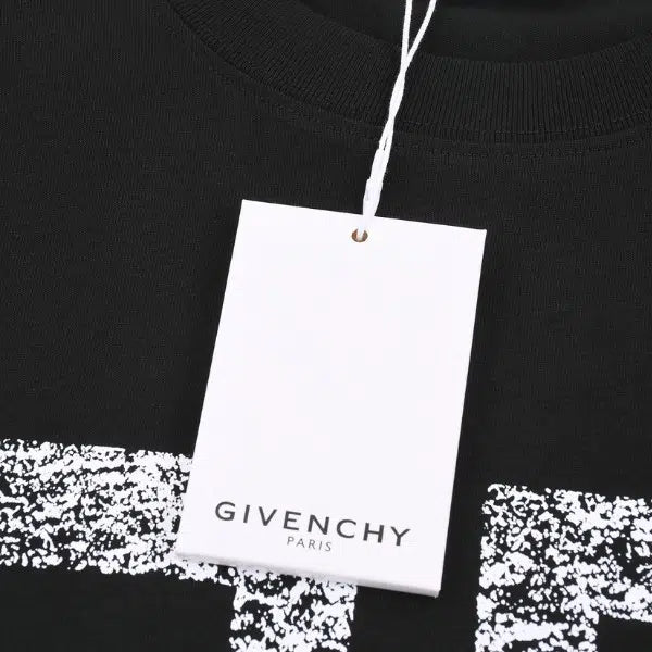 T-Shirt Givenchy GV008