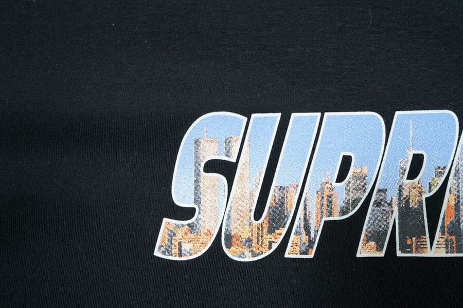 Camiseta Supreme Gotham Black - HYPER LIST