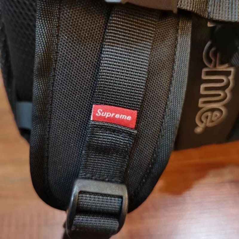 Mochila Supreme SS20 - HYPER LIST