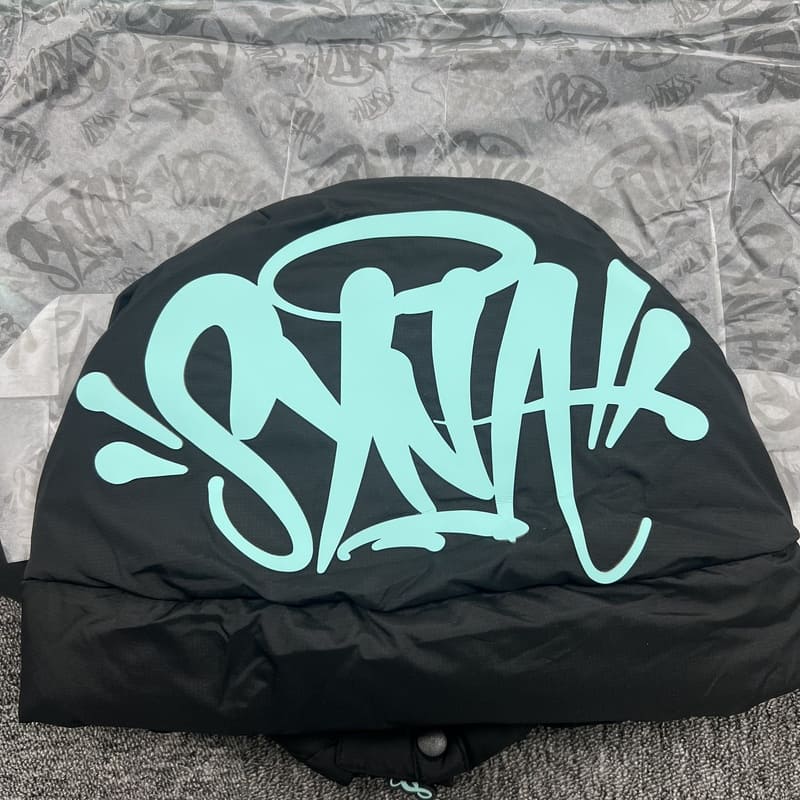 Jaqueta Puffer Synaworld Preto/Azul - HYPER LIST