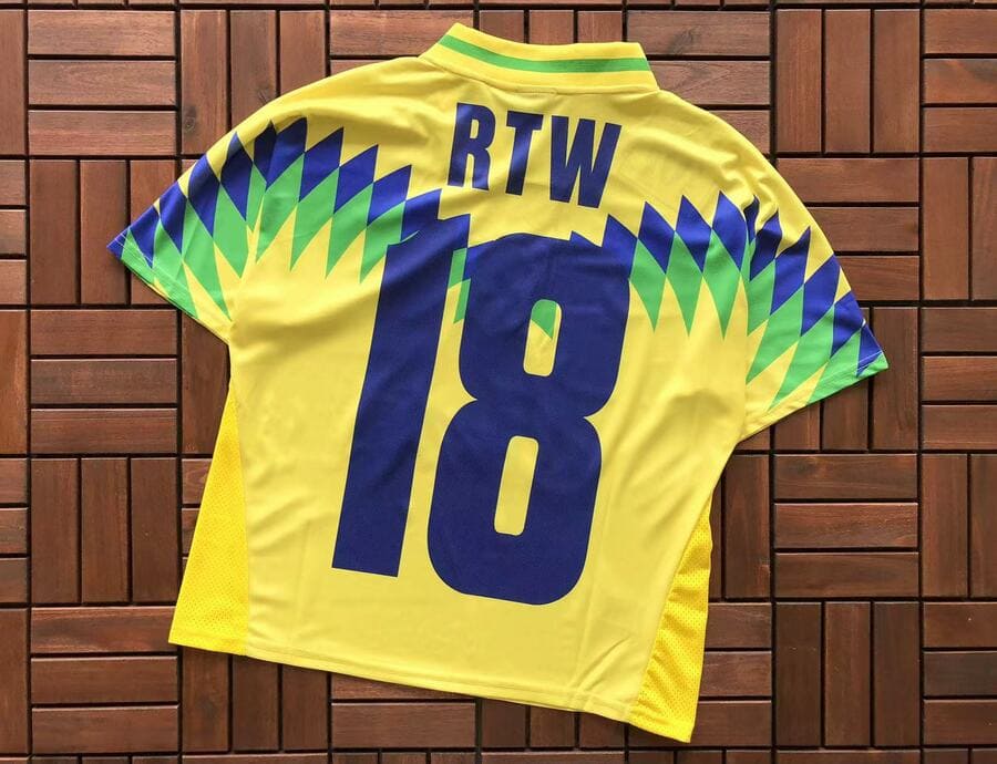 Camiseta Corteiz Futebol Brasil Amarela - HYPER LIST