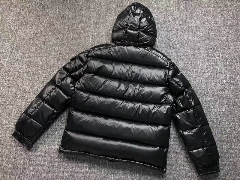 Jaqueta Moncler Maya Black - HYPER LIST