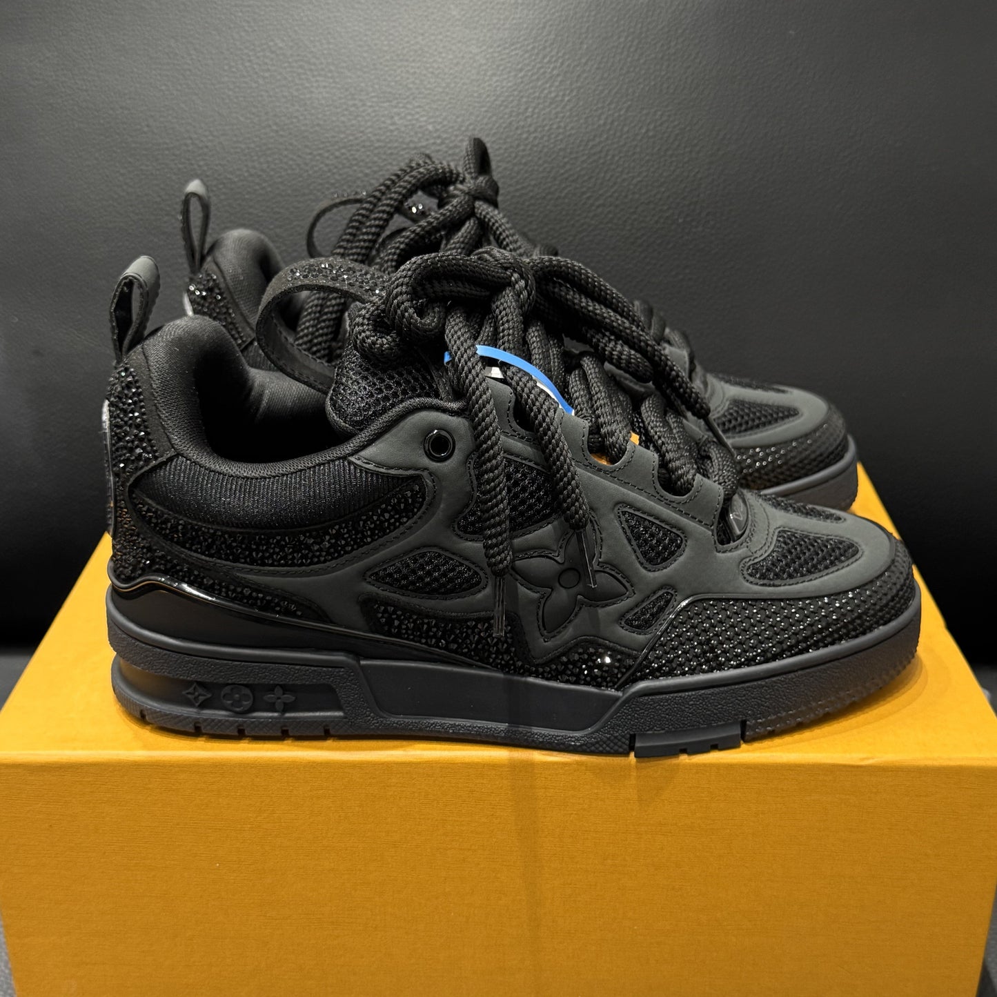 Louis Vuitton Skate Black - HYPER LIST
