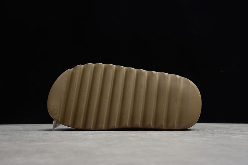Adidas Yeezy Slide Earth Brown - HYPER LIST