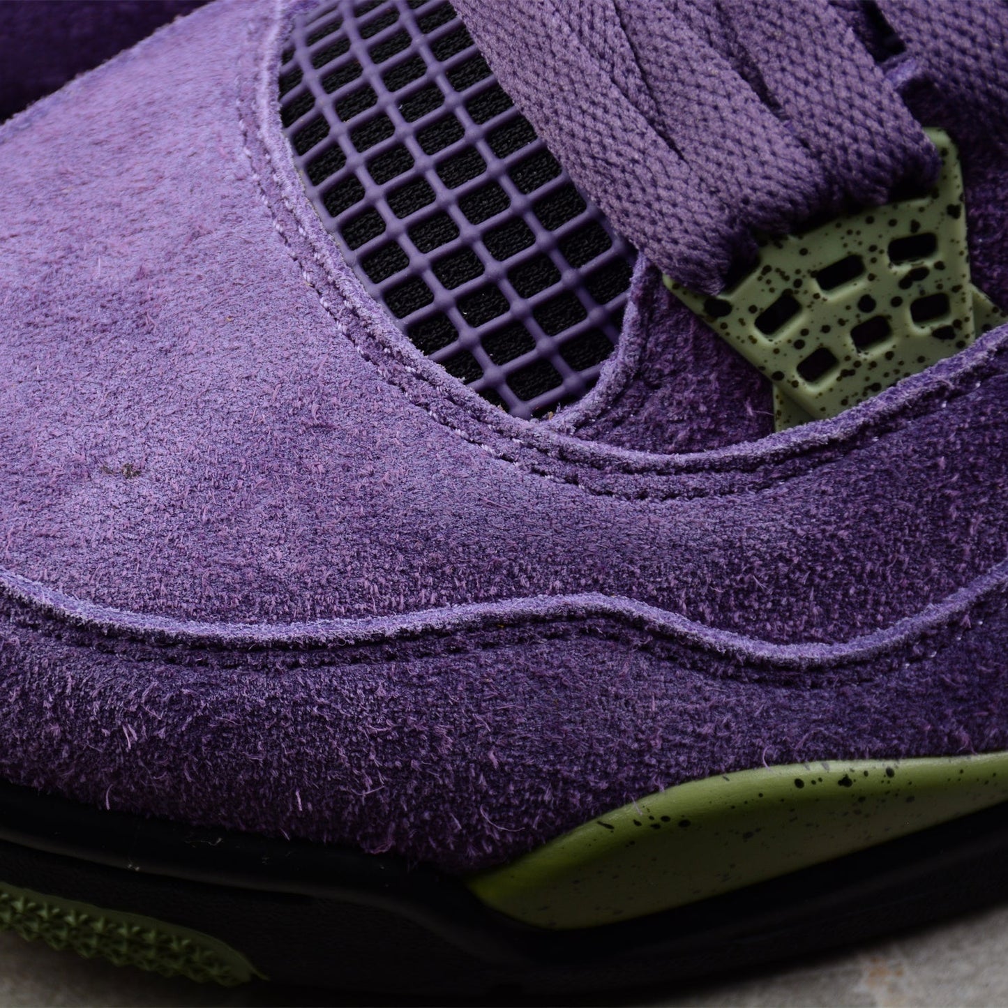 Air Jordan 4 Canyon Purple