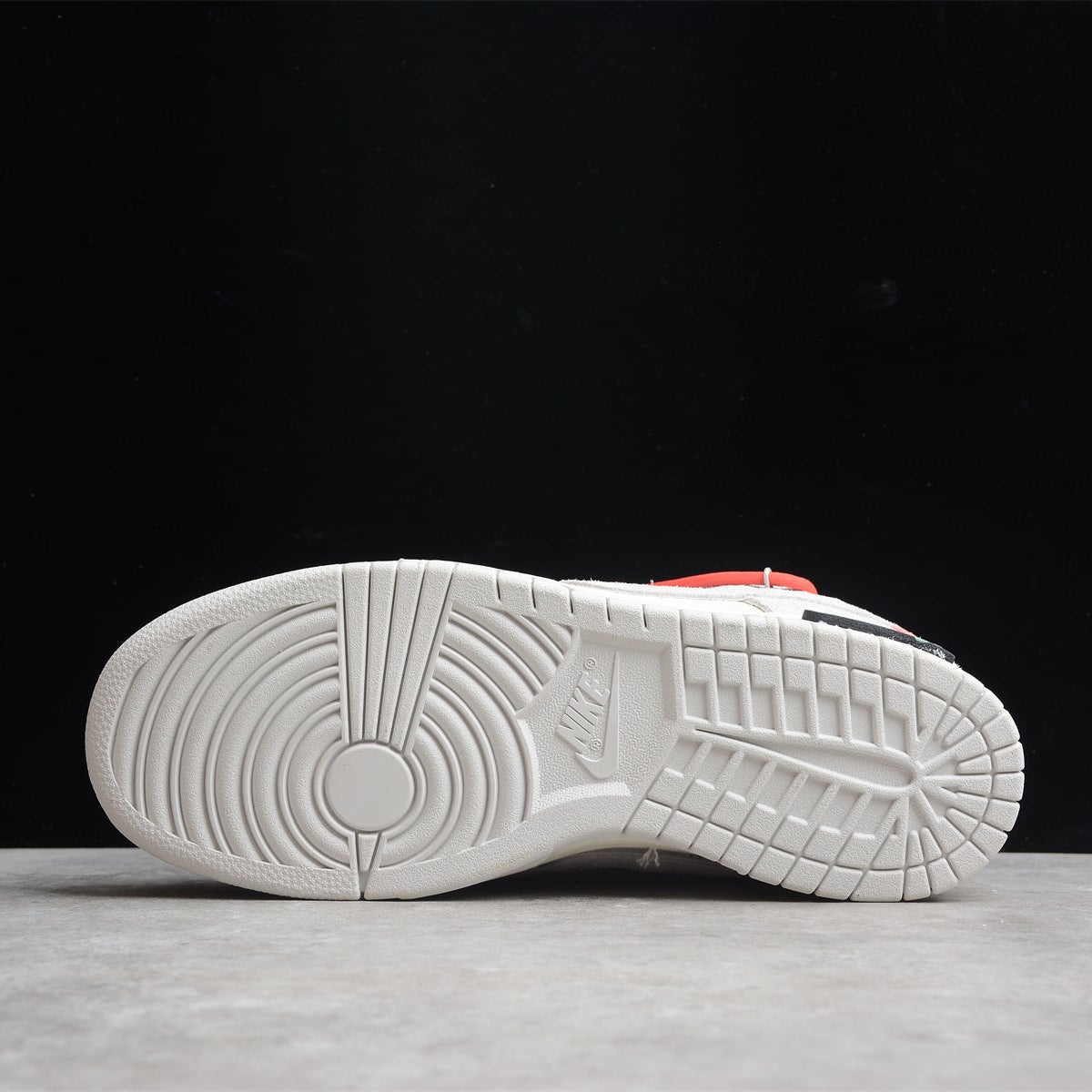 OFF-WHITE x Air Force - HYPER LIST