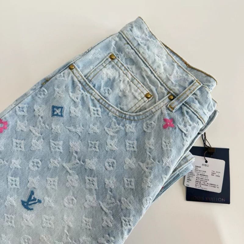Calça Louis Vuitton by Tyler, the Creator Monogram Denim - HYPER LIST