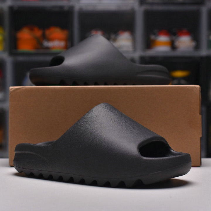 Yeezy Slide Black