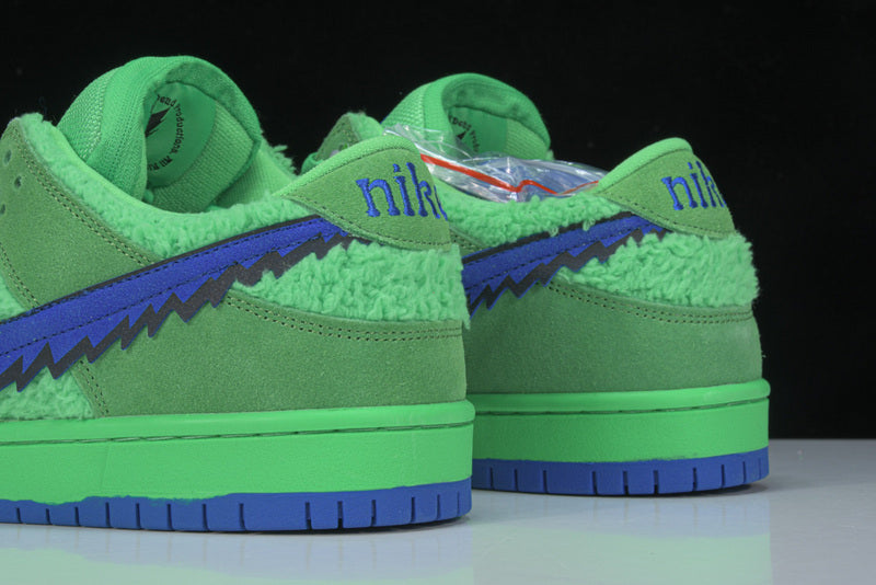 Nike SB Dunk Low Grateful Dead Bears Green - HYPER LIST