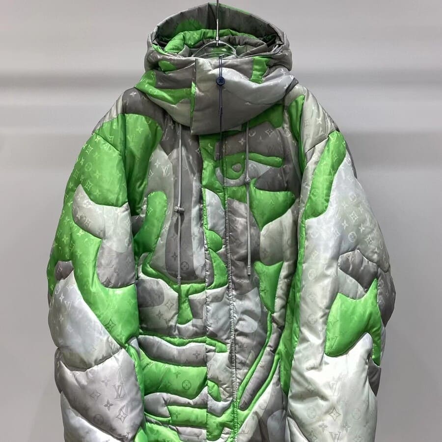 Jaqueta Louis Vuitton Patchworked Portrait Puffer - HYPER LIST