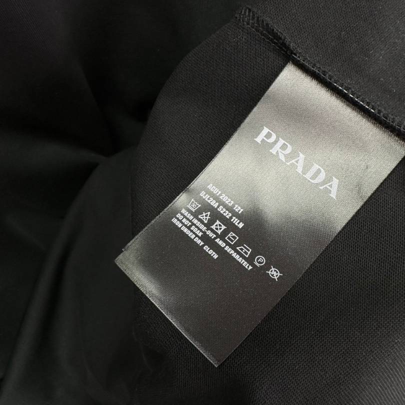 T-shirt Prada Logo Patch Black/White PD054