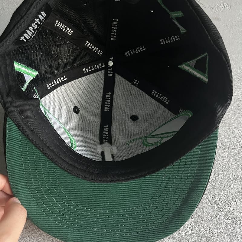 Trapstar Script Fitted Cap Black/Green - HYPER LIST