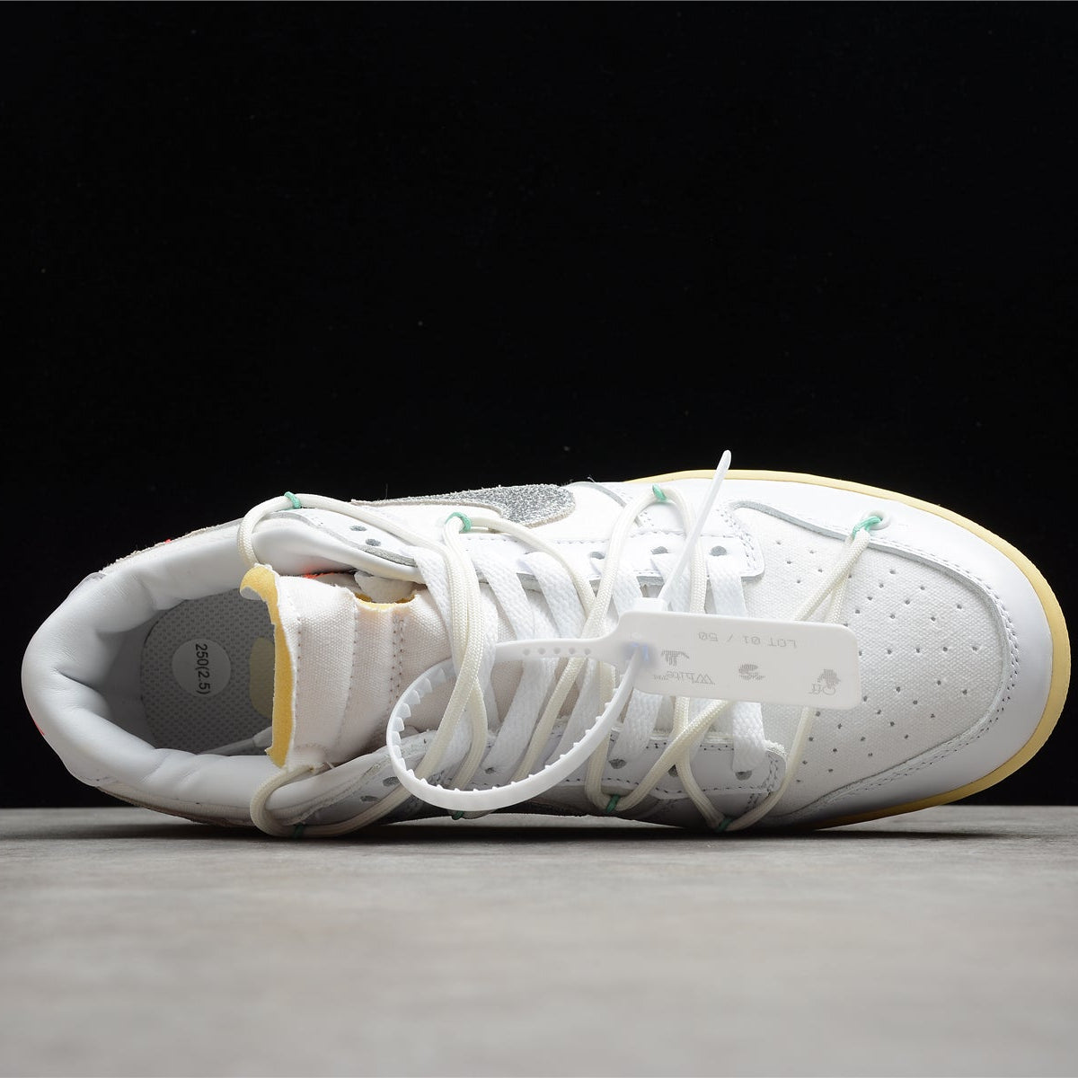 OFF-WHITE x Air Force