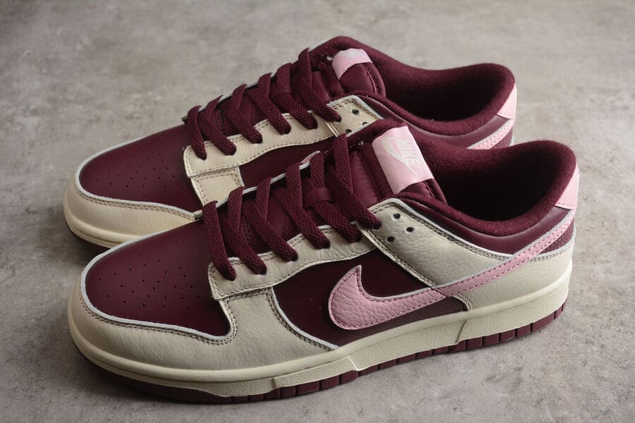 Nike Dunk Low Premium Valentine's Day - HYPER LIST