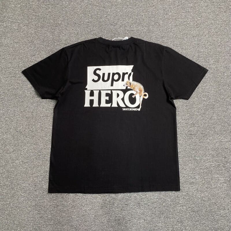 Camiseta Supreme ANTIHERO Dog - HYPER LIST