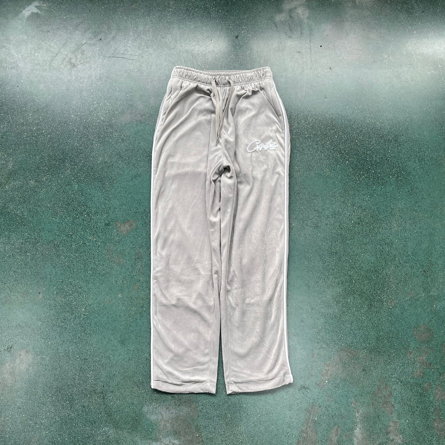 Corteiz Velour Gray Tracksuit - HYPER LIST