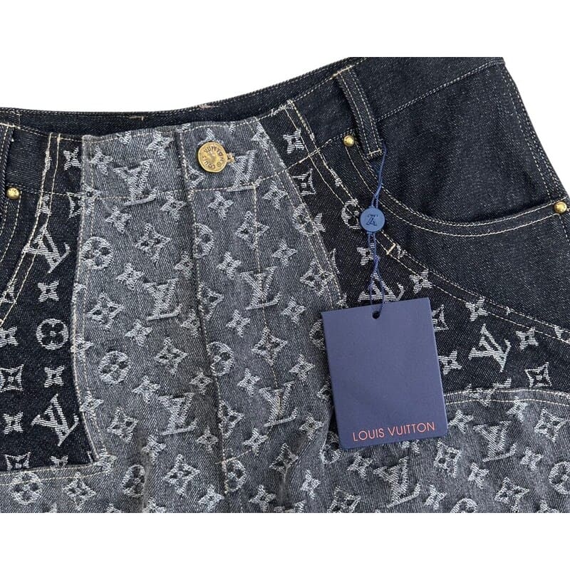 Calça Louis Vuitton Monogram Flower Denim - HYPER LIST