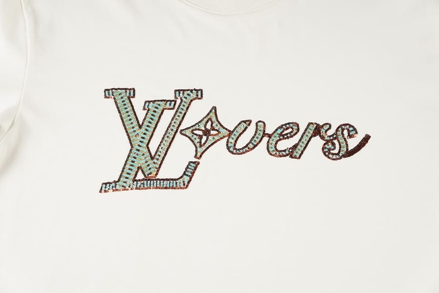 Camiseta Louis Vuitton White Embroidered Lovers - HYPER LIST