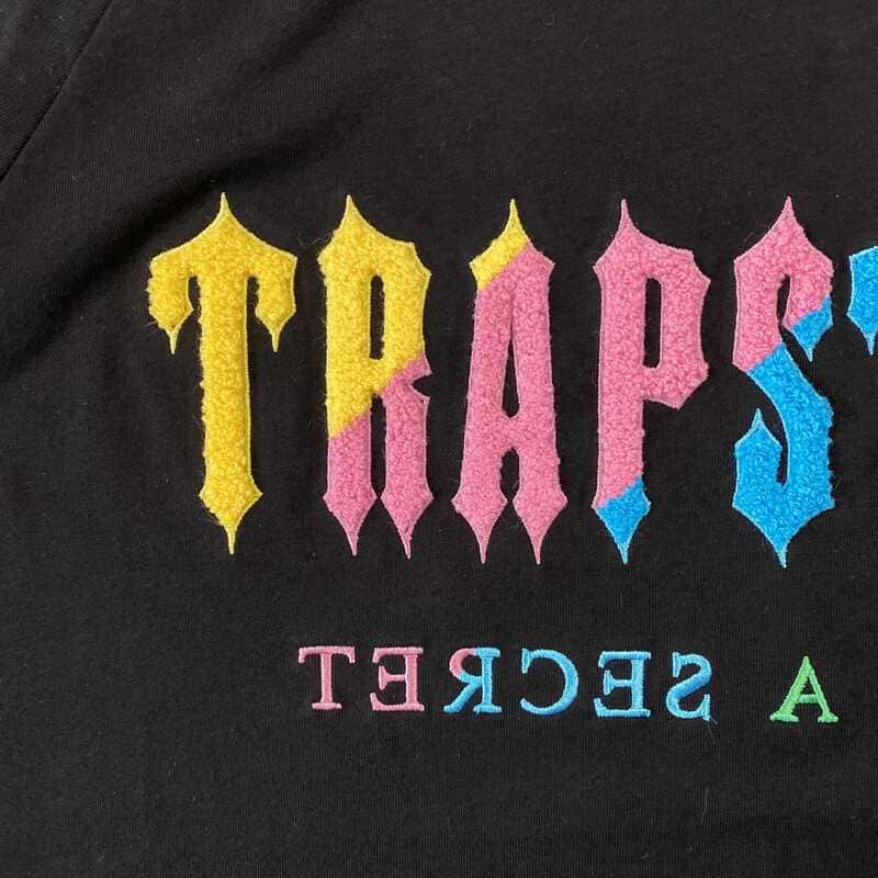 Camiseta Trapstar Chenille Decoded Candy - HYPER LIST
