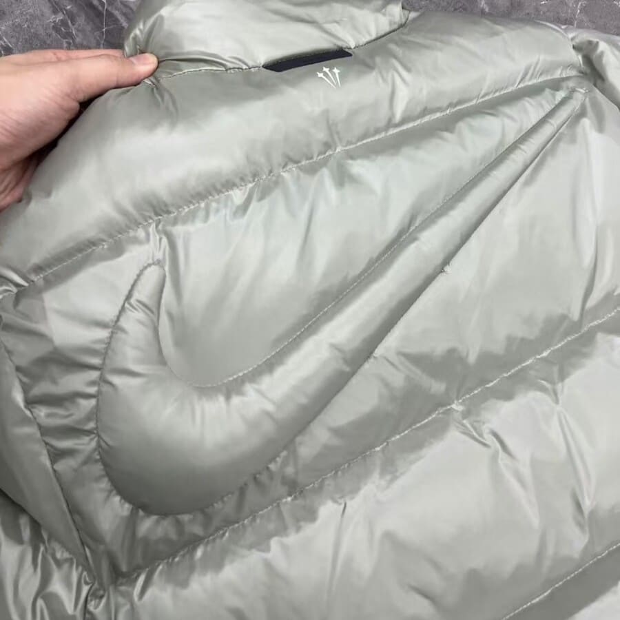 Jaqueta Puffer Nike NOCTA Cinza - HYPER LIST