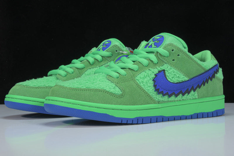 Nike SB Dunk Low Grateful Dead Bears Green - HYPER LIST