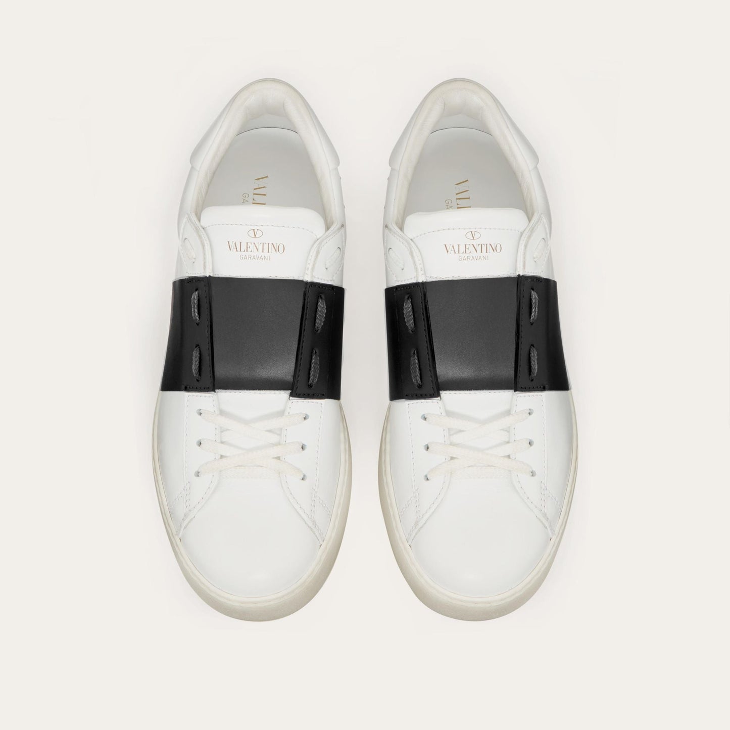 Valentino Calfskin Black - HYPER LIST
