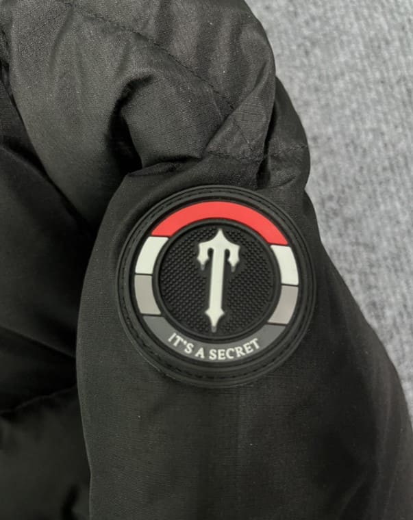 Jaqueta Trapstar Decoded Hooded Puffer 2.0 Infrared Edition - HYPER LIST