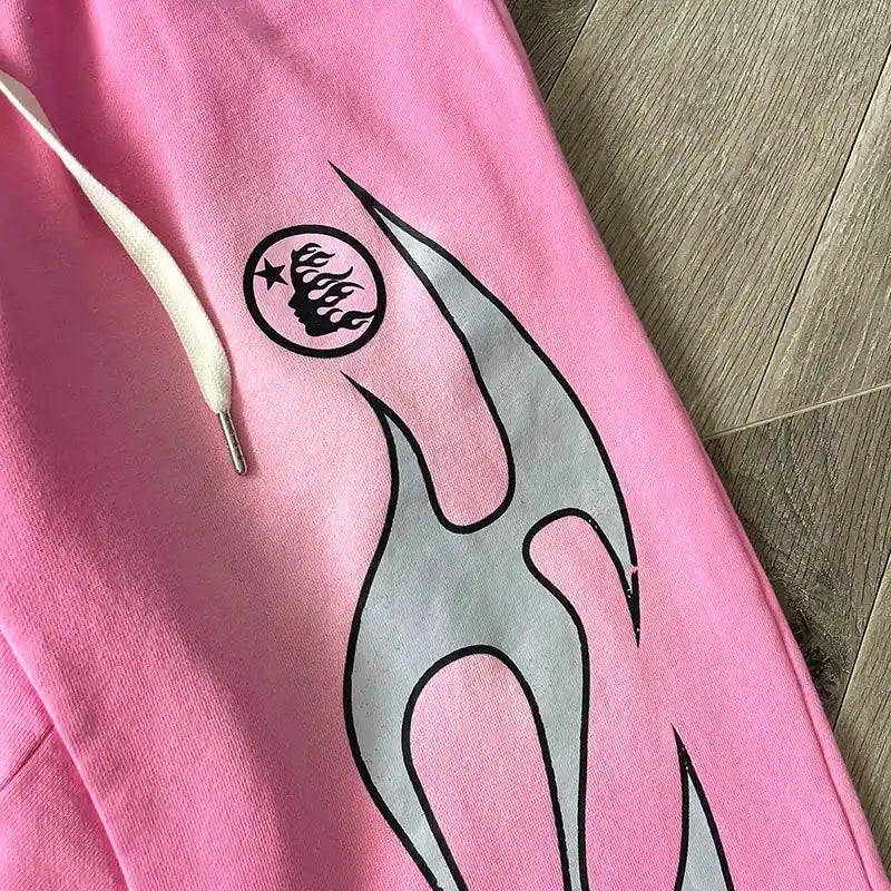 Calça Hellstar Flame Sweatpants Pink/Silver - HYPER LIST