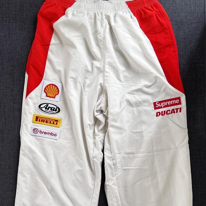 Conjunto Supreme x Ducati Branco - HYPER LIST
