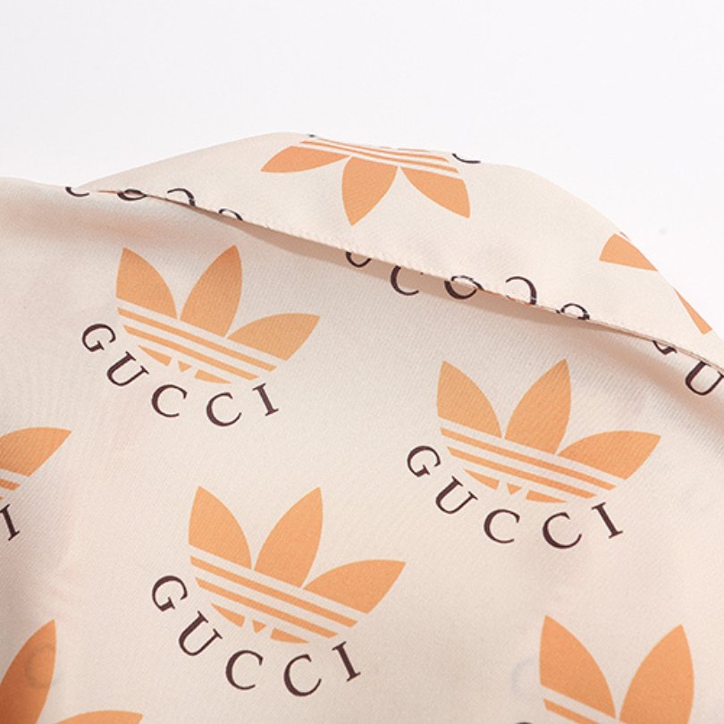 Set Gucci x Adidas Trefoil Beige Shirt and Shorts GC030