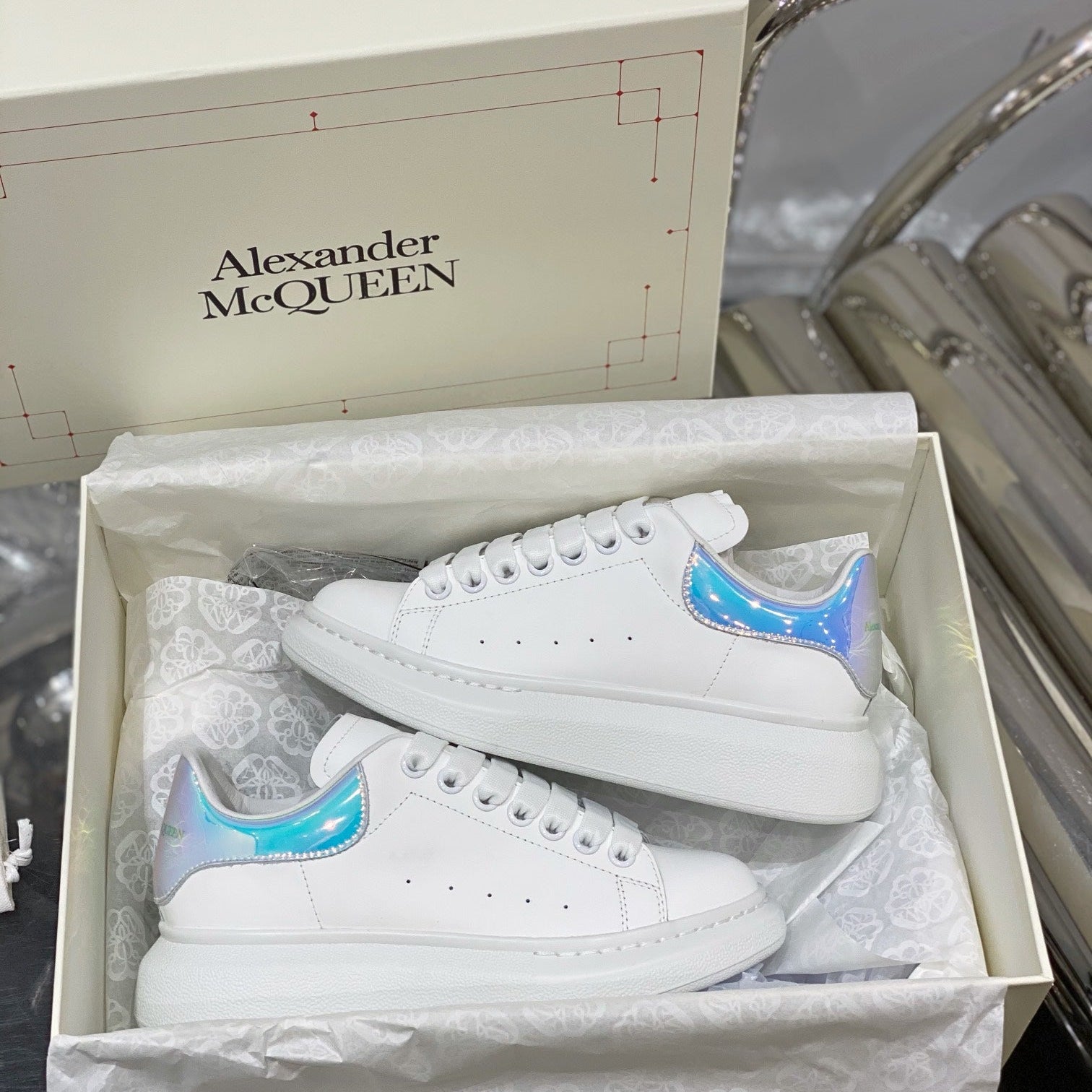 Alexander McQueen Refletive - HYPER LIST