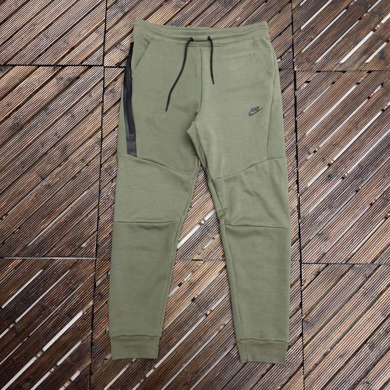 Conjunto Nike Tech Fleece Rough Green Black - HYPER LIST