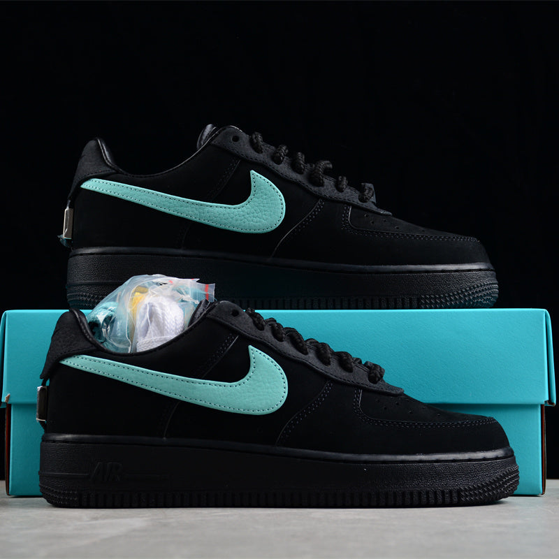 Nike Air Force X Tiffany