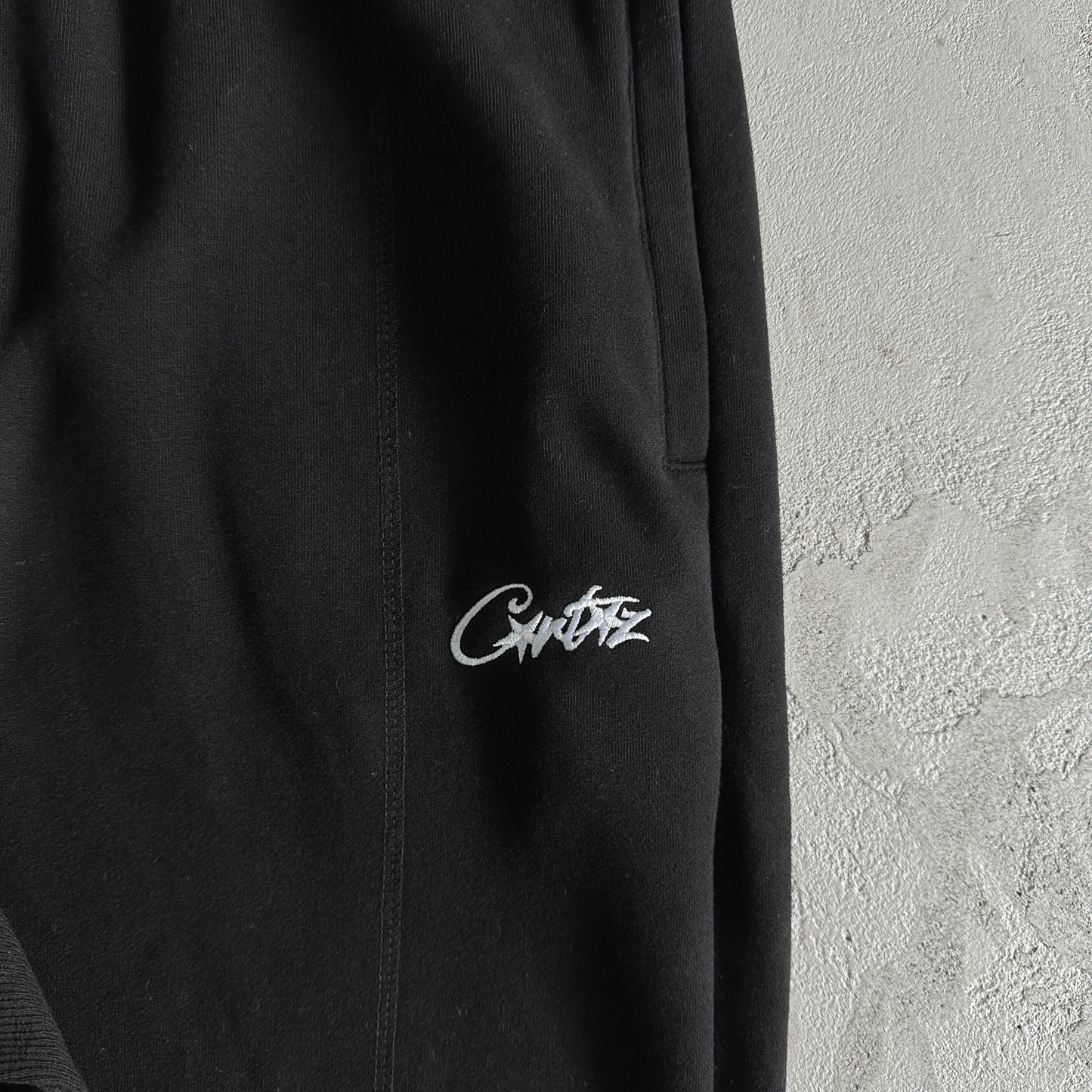 Corteiz HMP 3 Star Black Tracksuit - HYPER LIST