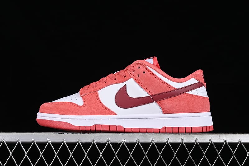 Nike SB Dunk Low ‘Valentines Day’ (2024) - HYPER LIST