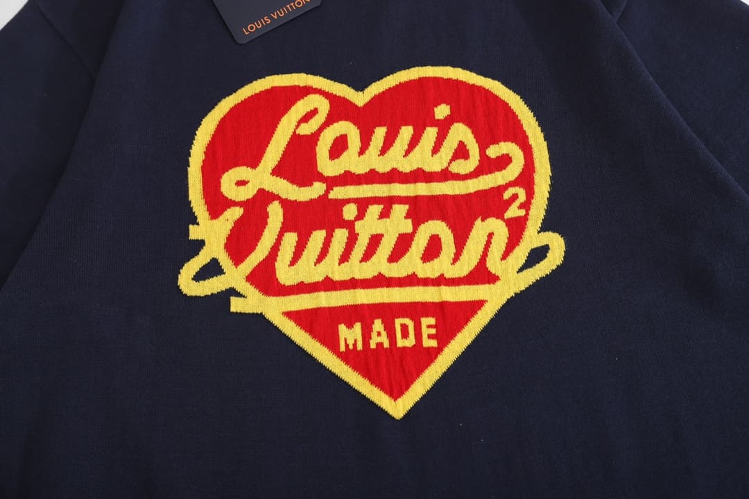 Camiseta Louis Vuitton x Nigo Intarsia Jacquard Heart - HYPER LIST