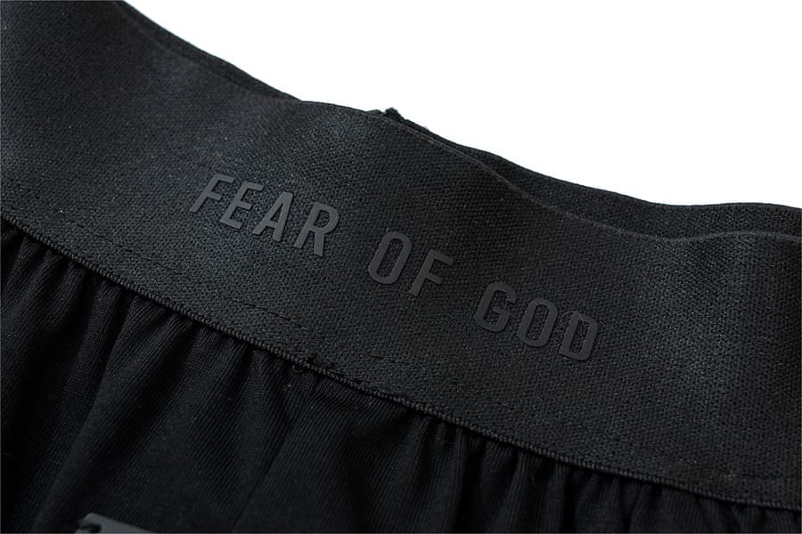 Shorts Fear Of God Essentials Preto - HYPER LIST