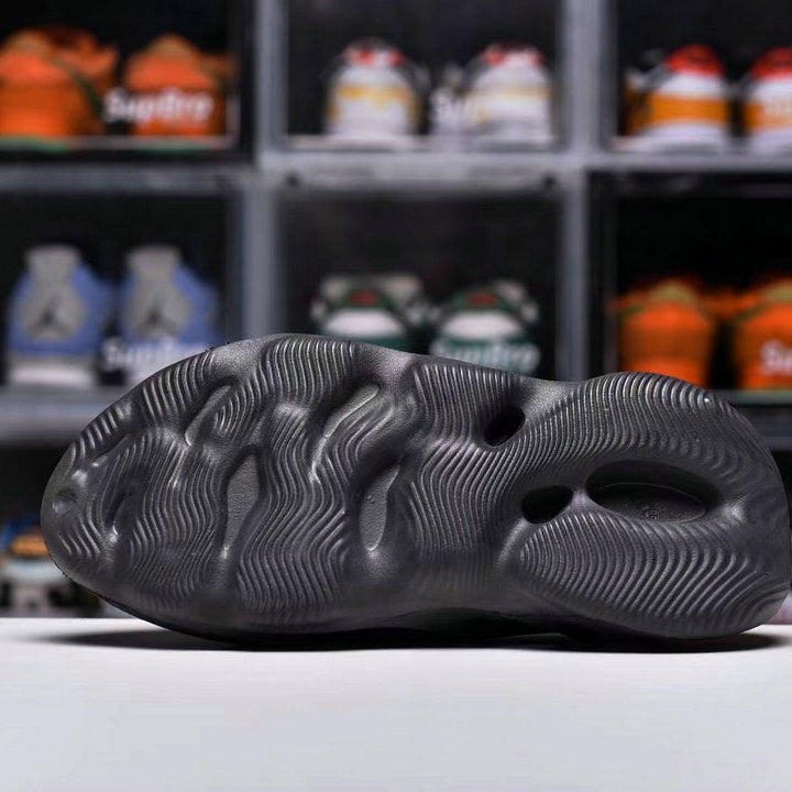 Yeezy Foam Runner Black