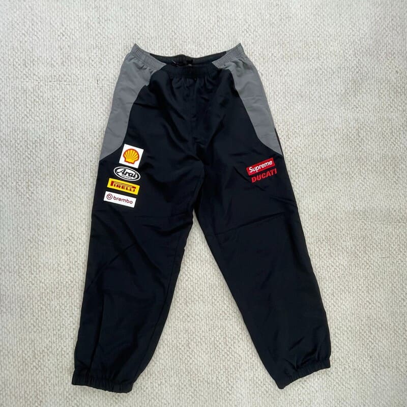 Conjunto Supreme x Ducati - HYPER LIST