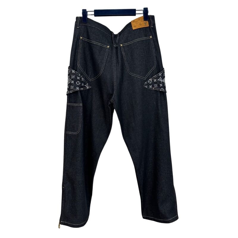 Calça Louis Vuitton Monogram Flower Denim - HYPER LIST