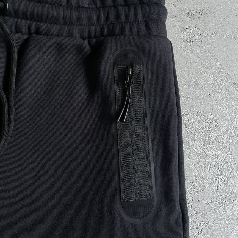 Conjunto Trapstar Irongate T Tech Zip Black - HYPER LIST